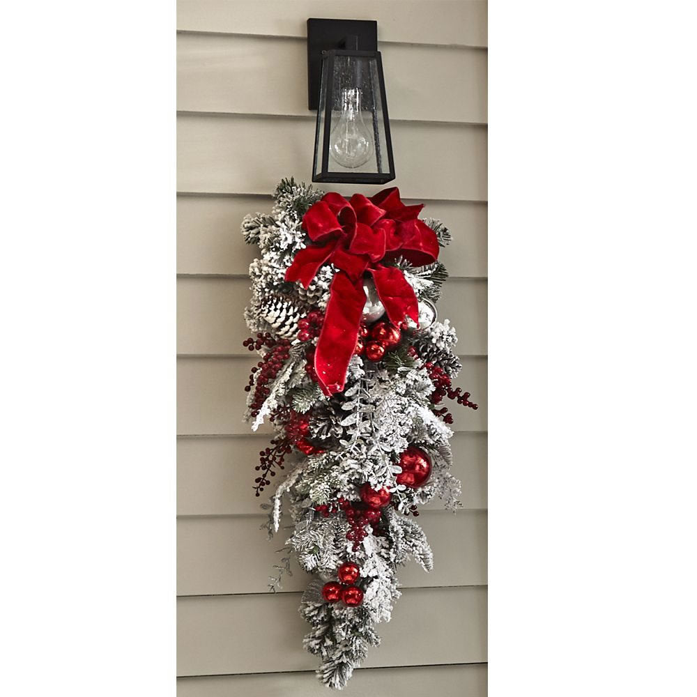 Snow-Flocked Wreath (18-inch), photo 3