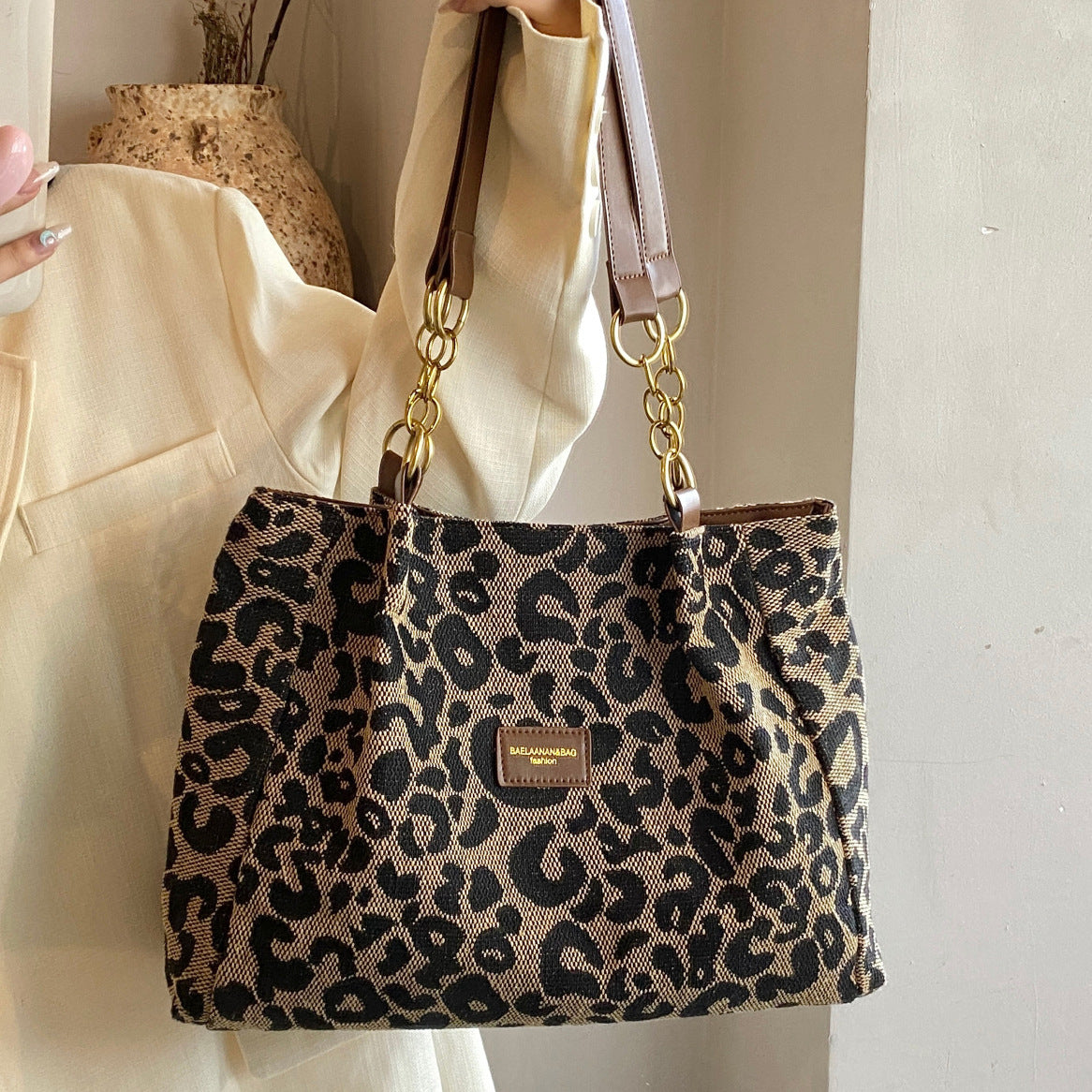 The Wild Weekend Tote, photo 3