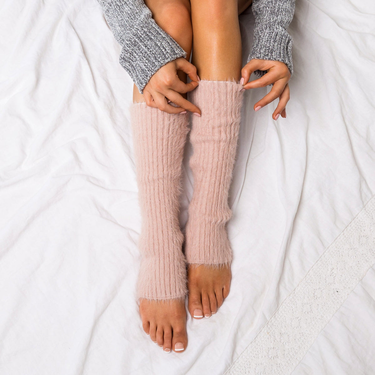 The Eyelash Leg Warmers, photo 10