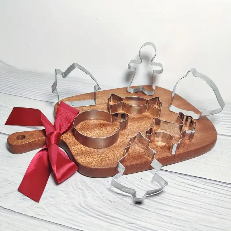 The Christmas Cookie Cutter Set (9 Pieces)
