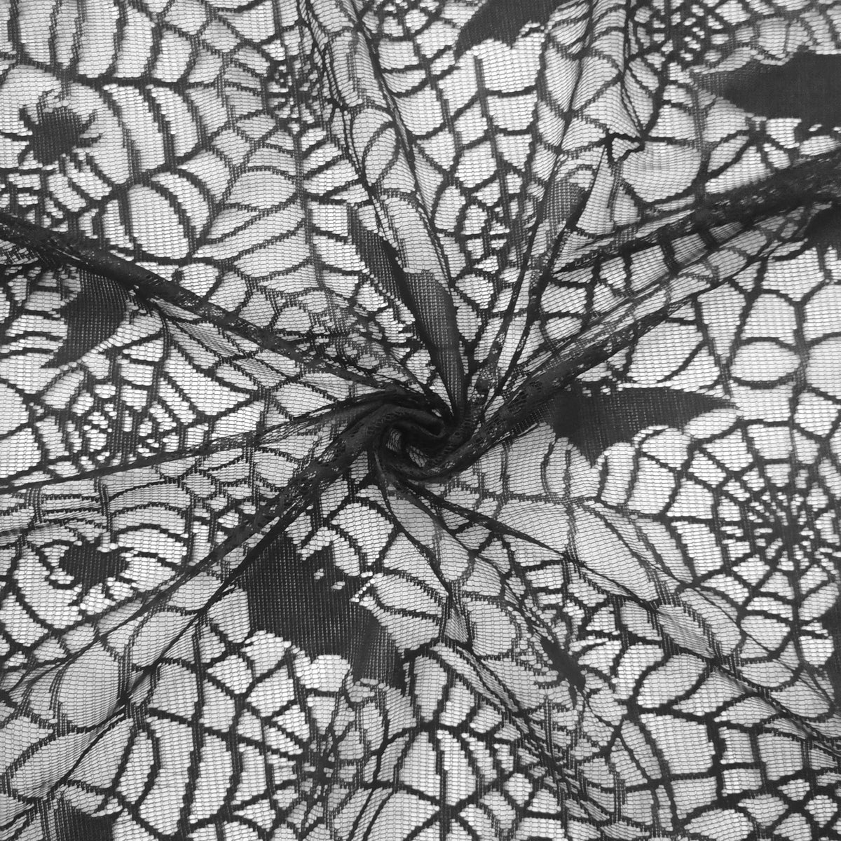 The Spiderweb Lace Tablecloth, photo 2