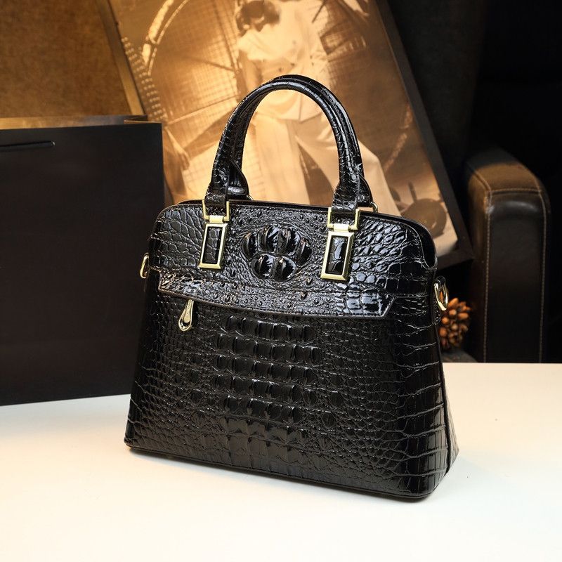 The Croc-Embossed Leather Tote, photo 4