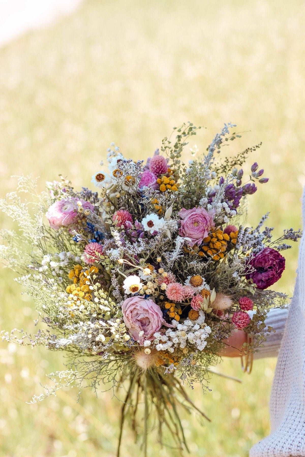 Dried Ranunculus & Daisy Bouquet
